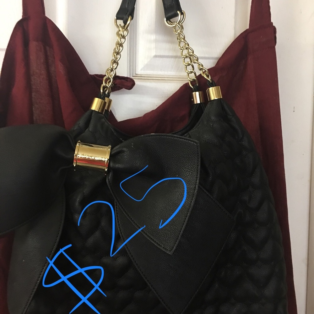 Purses - Picture 6 of 6